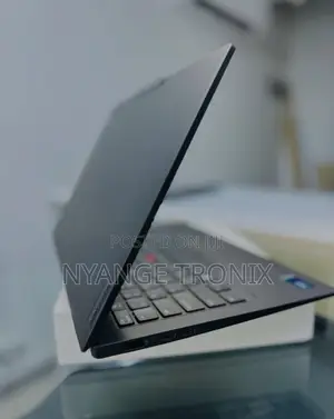 New Laptop Lenovo ThinkPad X1 Carbon 32GB Intel Core Ultra 7 SSD 1T