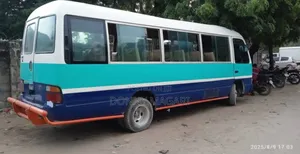 Toyota Coaster 2004