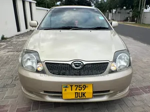 Toyota Corolla RunX 2002 Gold