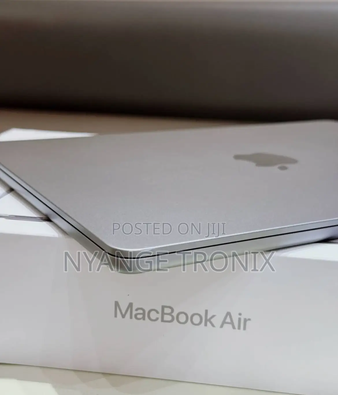 New Laptop Apple MacBook Air 2023 M2 8GB Apple M2 SSD 512GB
