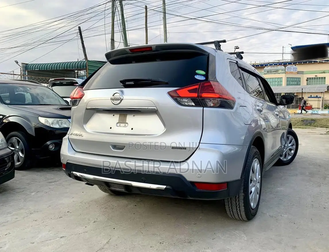 Nissan X-Trail 2.0 Petrol FWD 2018 Silver