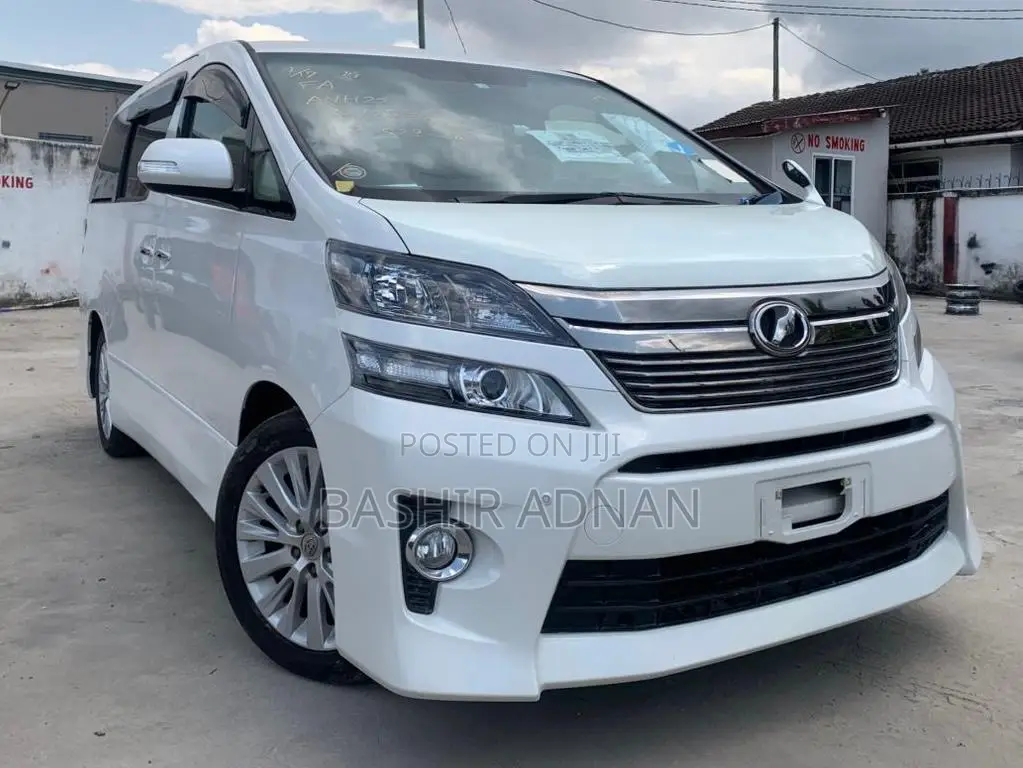 Toyota Vellfire 2013 White