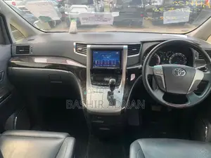 Toyota Vellfire 2013 White
