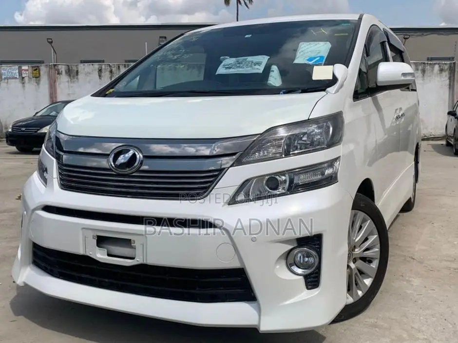Toyota Vellfire 2013 White