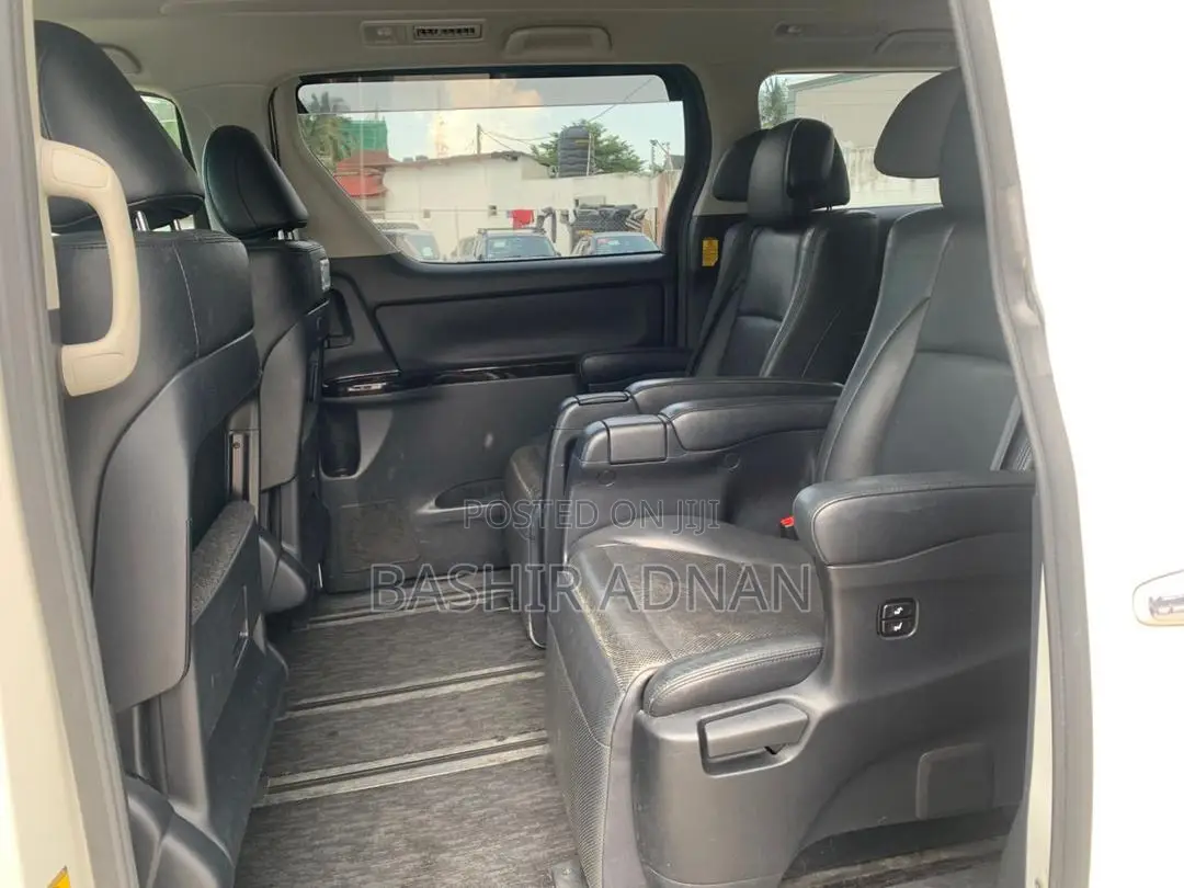 Toyota Vellfire 2013 White