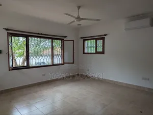 4bdrm House in House, Oyster Bay for rent