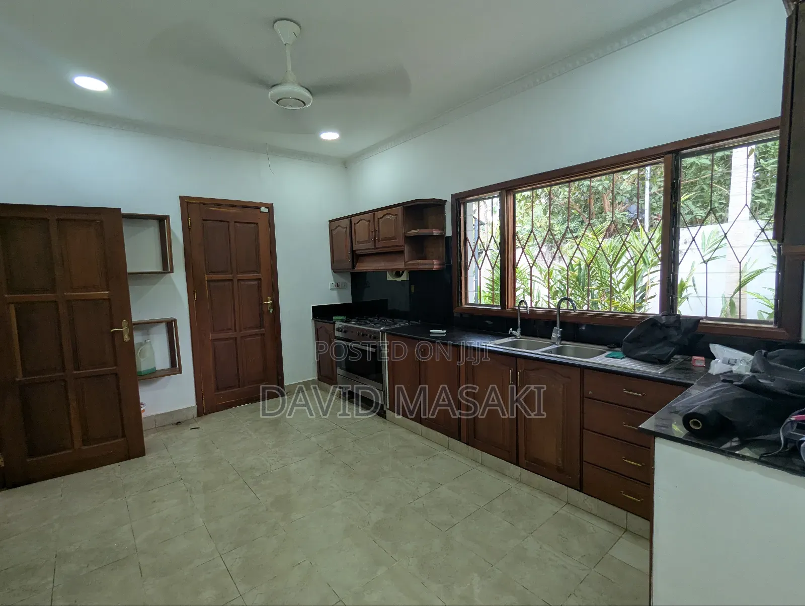 4bdrm House in House, Oyster Bay for rent