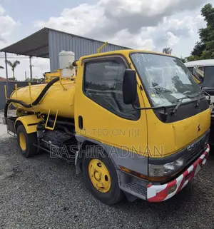 Mitsubishi Canter Water Bowser Tanker Truck Unregistered.