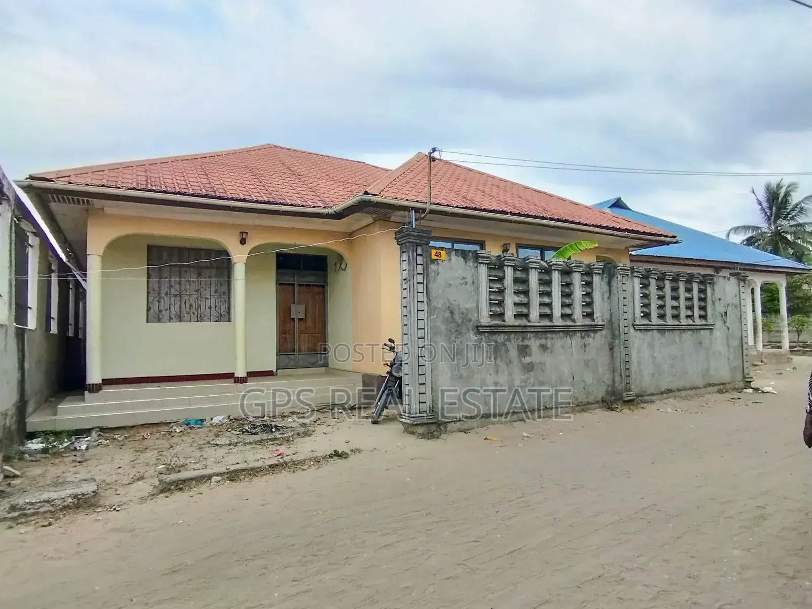 3bdrm House in Buza Karibu Na, Ilala for sale