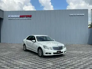 Mercedes-Benz E250 2009 White