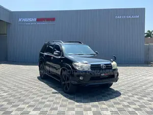 Toyota Fortuner 2005 Black