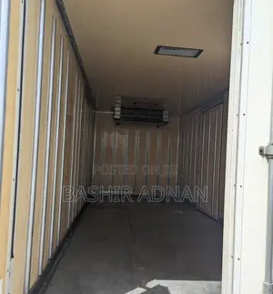 Mitsubishi Canter Custom Refrigerator Tani 3 Tonnes Mpya.
