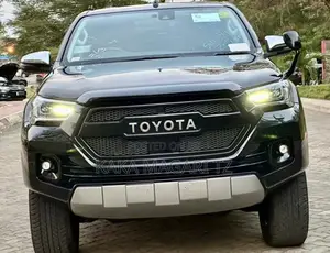 Toyota Hilux 2021 Black