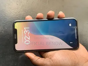 Apple XR 128 GB Black