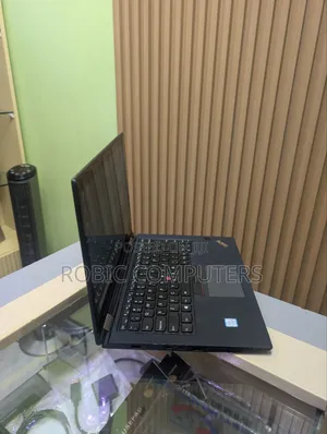 Laptop Lenovo ThinkPad Yoga 370 8GB Intel Core I5 SSD 256GB