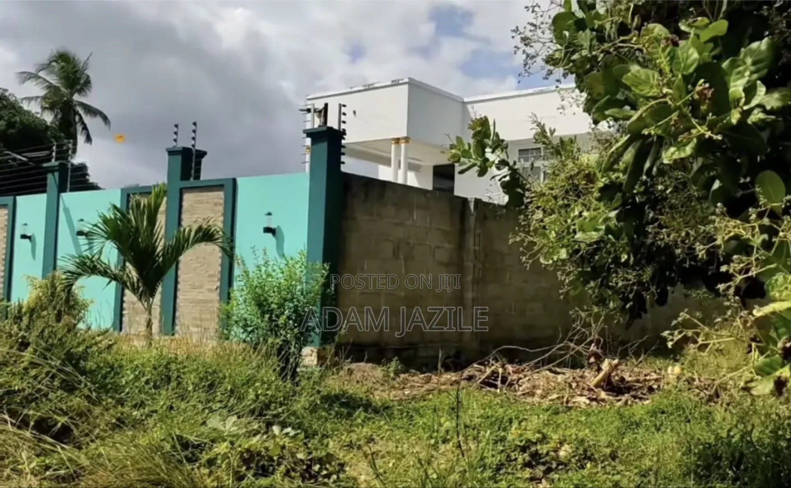 Kiwanja Kinauzwa Ukuni Bagamoyo