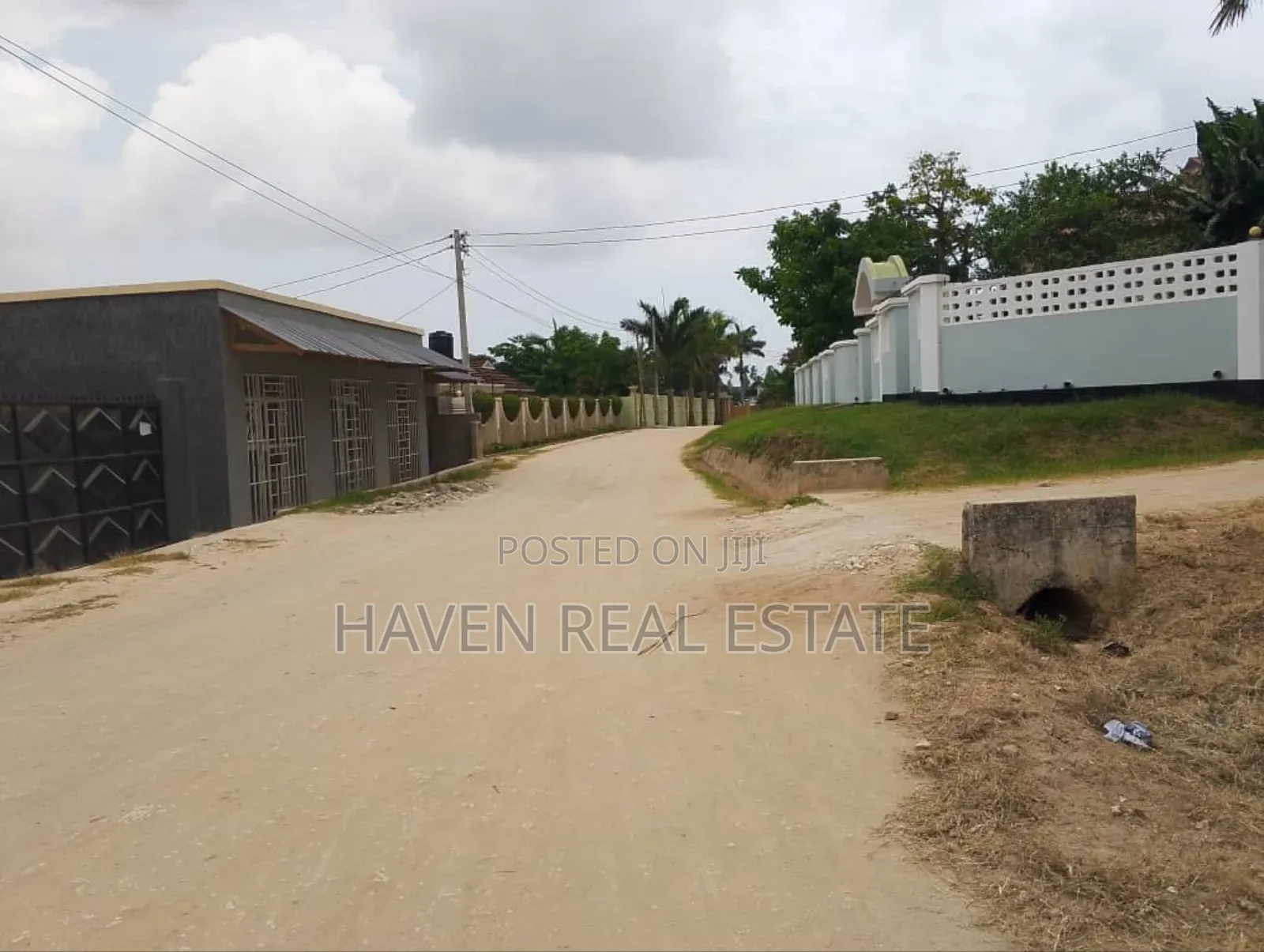 3bdrm House in Makongorosi for sale