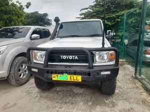Toyota Land Cruiser 2024 White