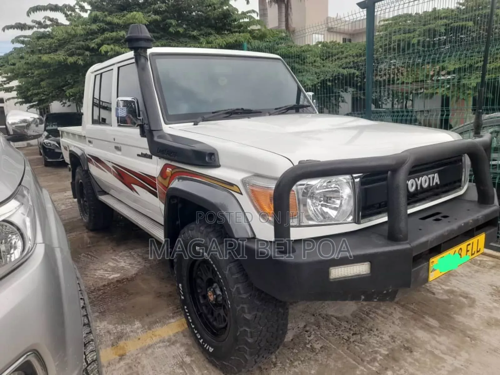 Toyota Land Cruiser 2024 White