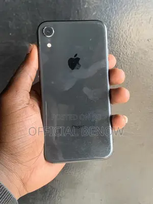 Apple XR 128 GB Black