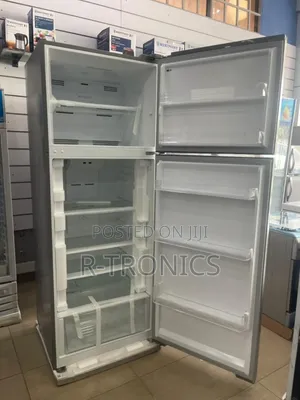 Westpoint Refrigerator 463l No Frost Glass Shelves 2 Doors Inox