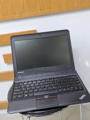 Laptop Lenovo ThinkPad X131e 8GB Intel Core I3 HDD 500GB