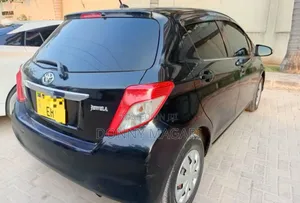 Toyota Vitz 2010 Black