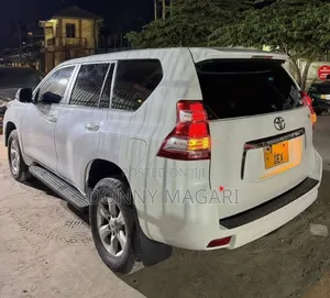 Toyota Land Cruiser Prado 2012 White