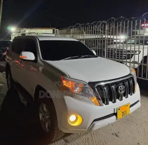 Toyota Land Cruiser Prado 2012 White