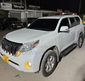 Toyota Land Cruiser Prado 2012 White