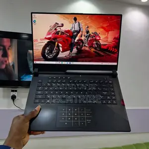 Laptop Asus ROG Strix G17 16GB AMD Ryzen 9 SSD 1T