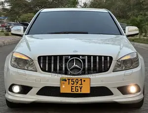 Mercedes-Benz C-Class C 200 Kompressor (S204) 2008 White
