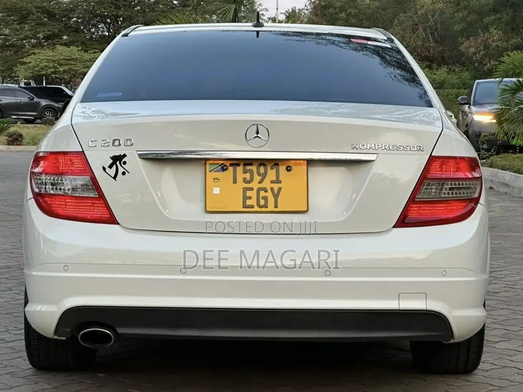 Mercedes-Benz C-Class C 200 Kompressor (S204) 2008 White
