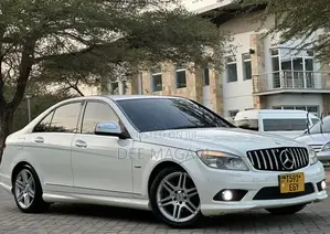 Mercedes-Benz C-Class C 200 Kompressor (S204) 2008 White