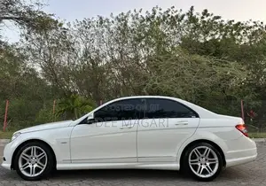 Mercedes-Benz C-Class C 200 Kompressor (S204) 2008 White