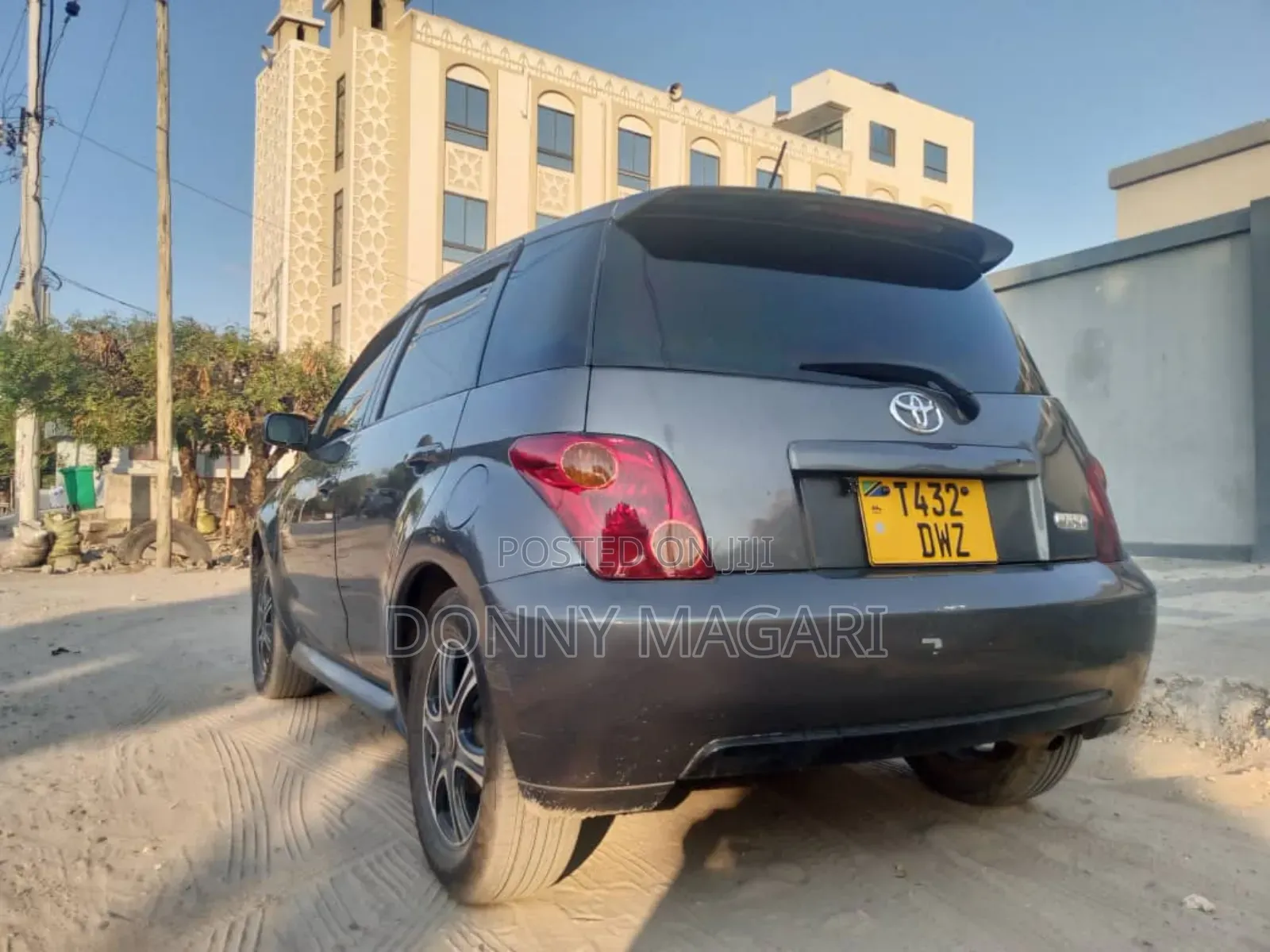Toyota IST 2004 Gray