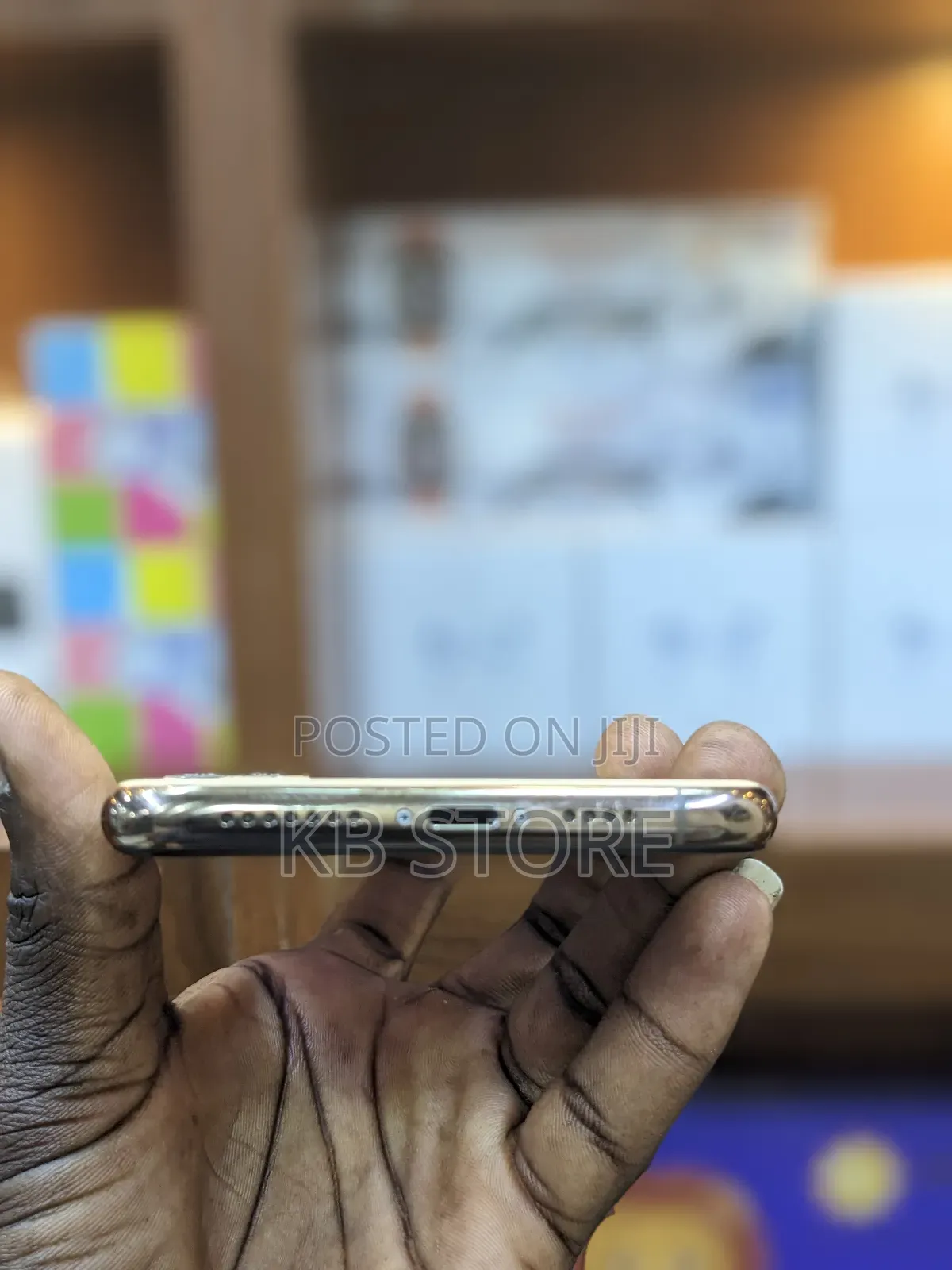 Apple iPhone 11 Pro Max 64 GB Gold