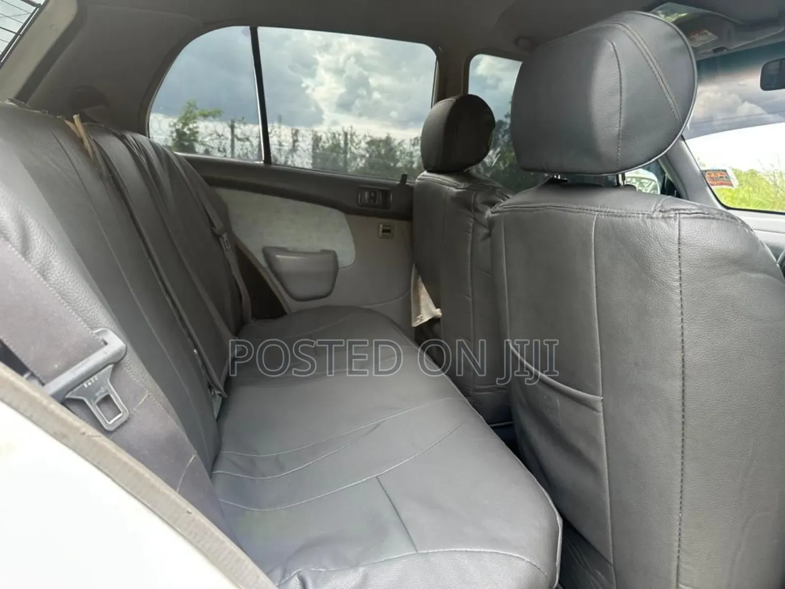 Toyota Starlet 2000 White