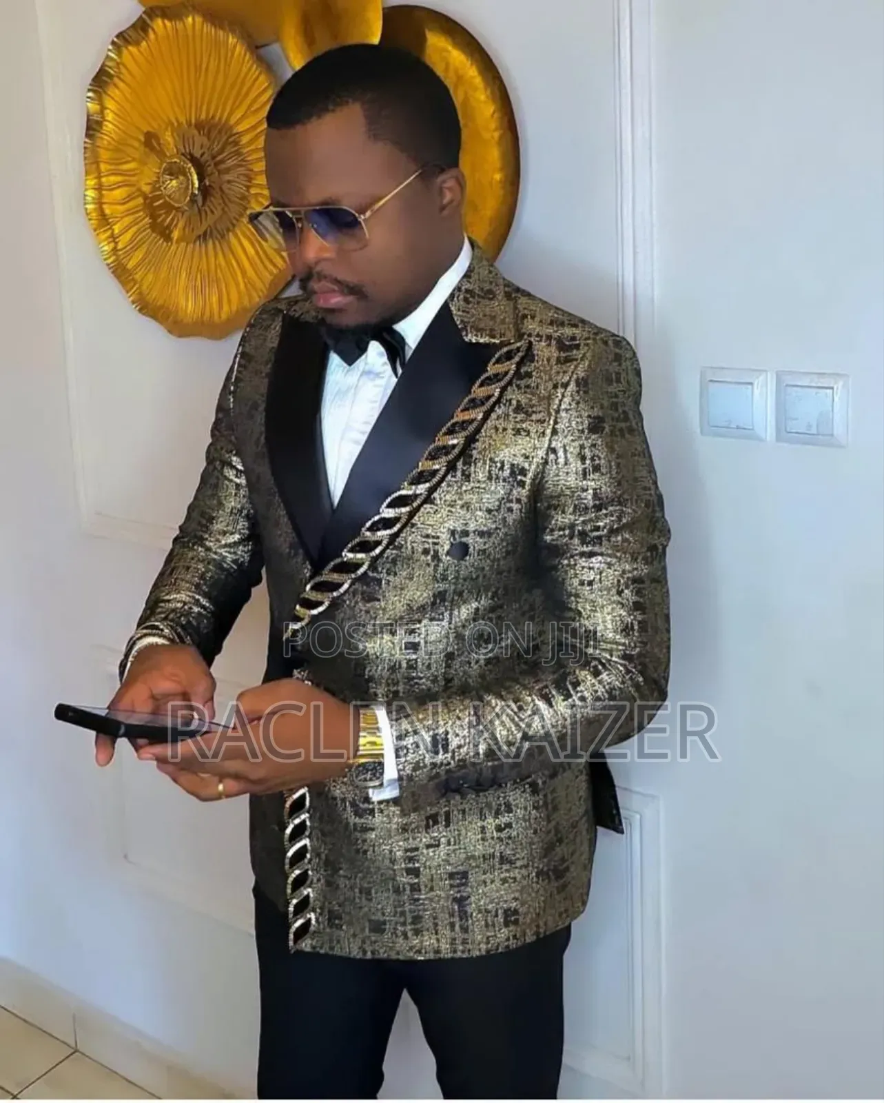 Double-Breasted Tuxedo With a Metallic, Jacquard Pattern Suit