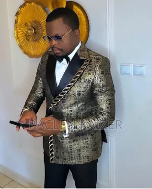 Double-Breasted Tuxedo With a Metallic, Jacquard Pattern Suit