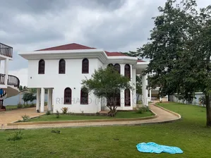 6bdrm Mansion in Arusha for rent