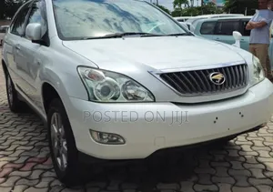 Toyota Harrier 2006 White