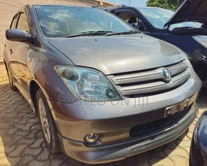 Toyota IST 2004 Gray