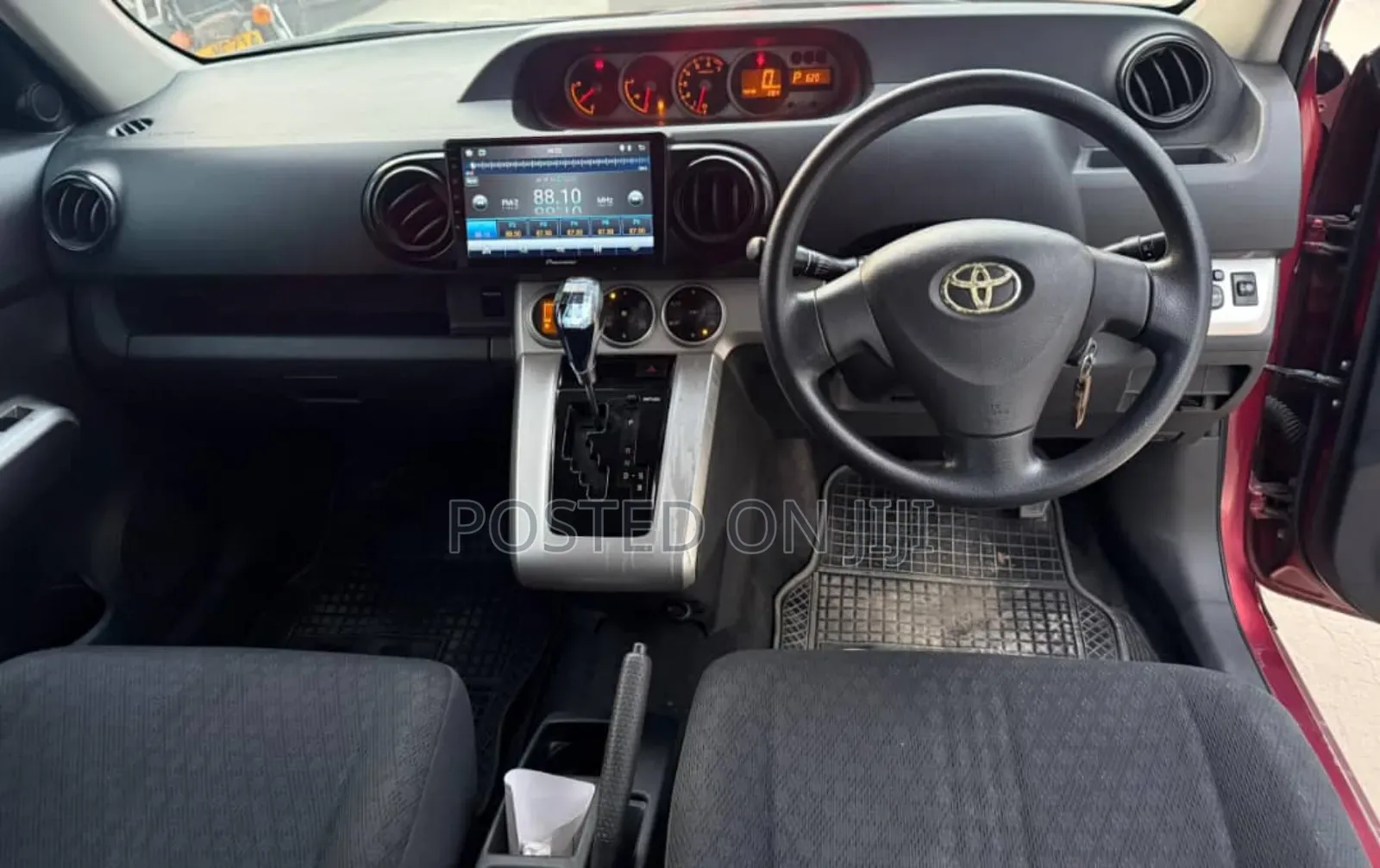 Toyota Rumion 1.5 FWD 2021 Maroon