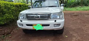 Toyota Land Cruiser 2003 White