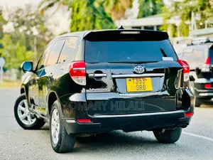 Toyota Vanguard 2010 Black