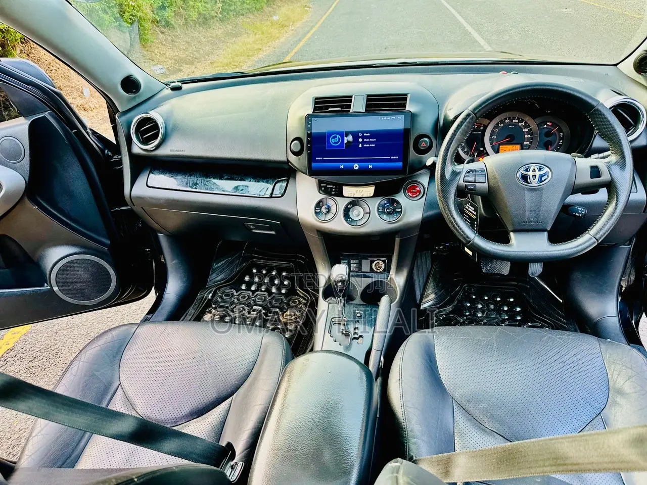 Toyota Vanguard 2010 Black