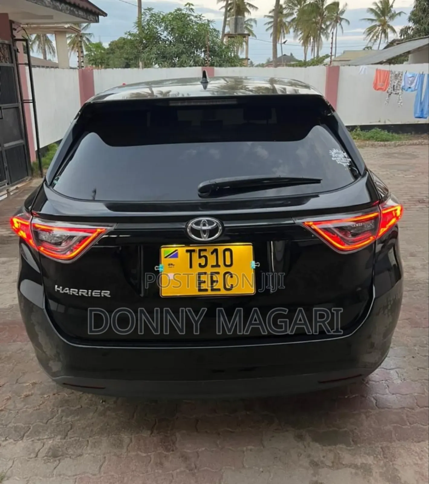 Toyota Harrier 2.5 Hybrid 4WD 2016 Black