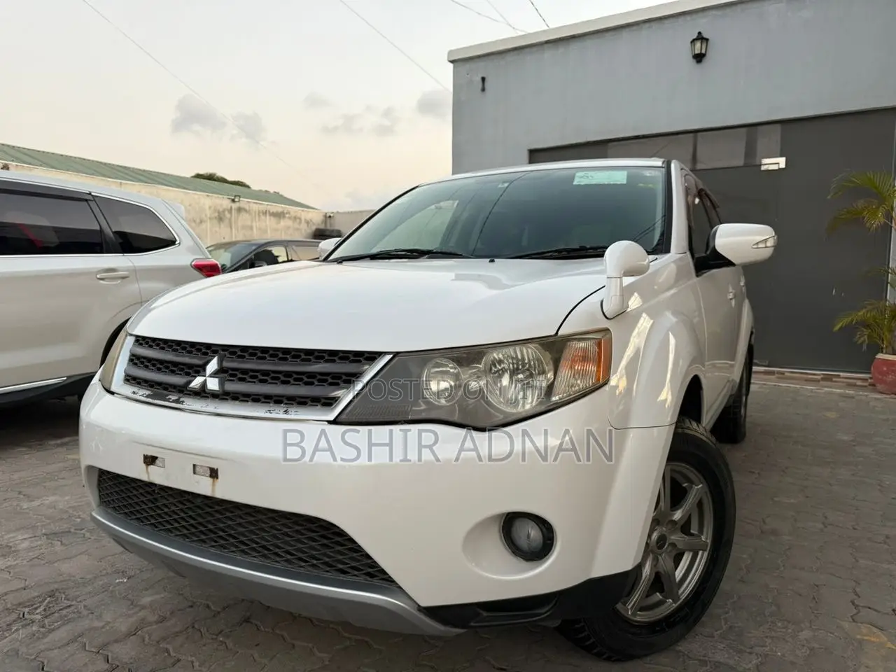 Mitsubishi Outlander 2.4 2008 White