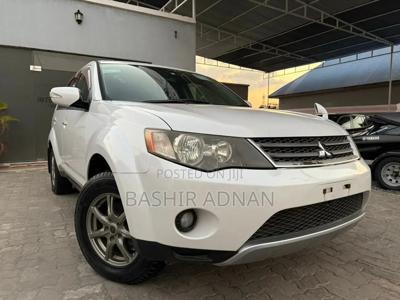 Mitsubishi Outlander 2.4 2008 White